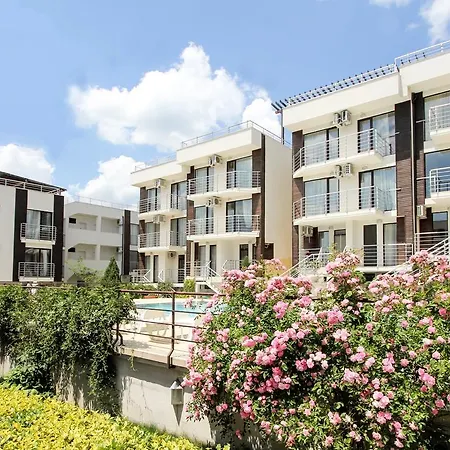 The Chill House In Sunny Apartmán